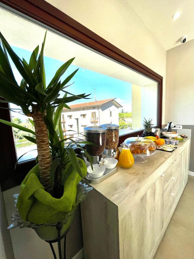 Villa Elena Desenzano del Garda Eksteriør billede