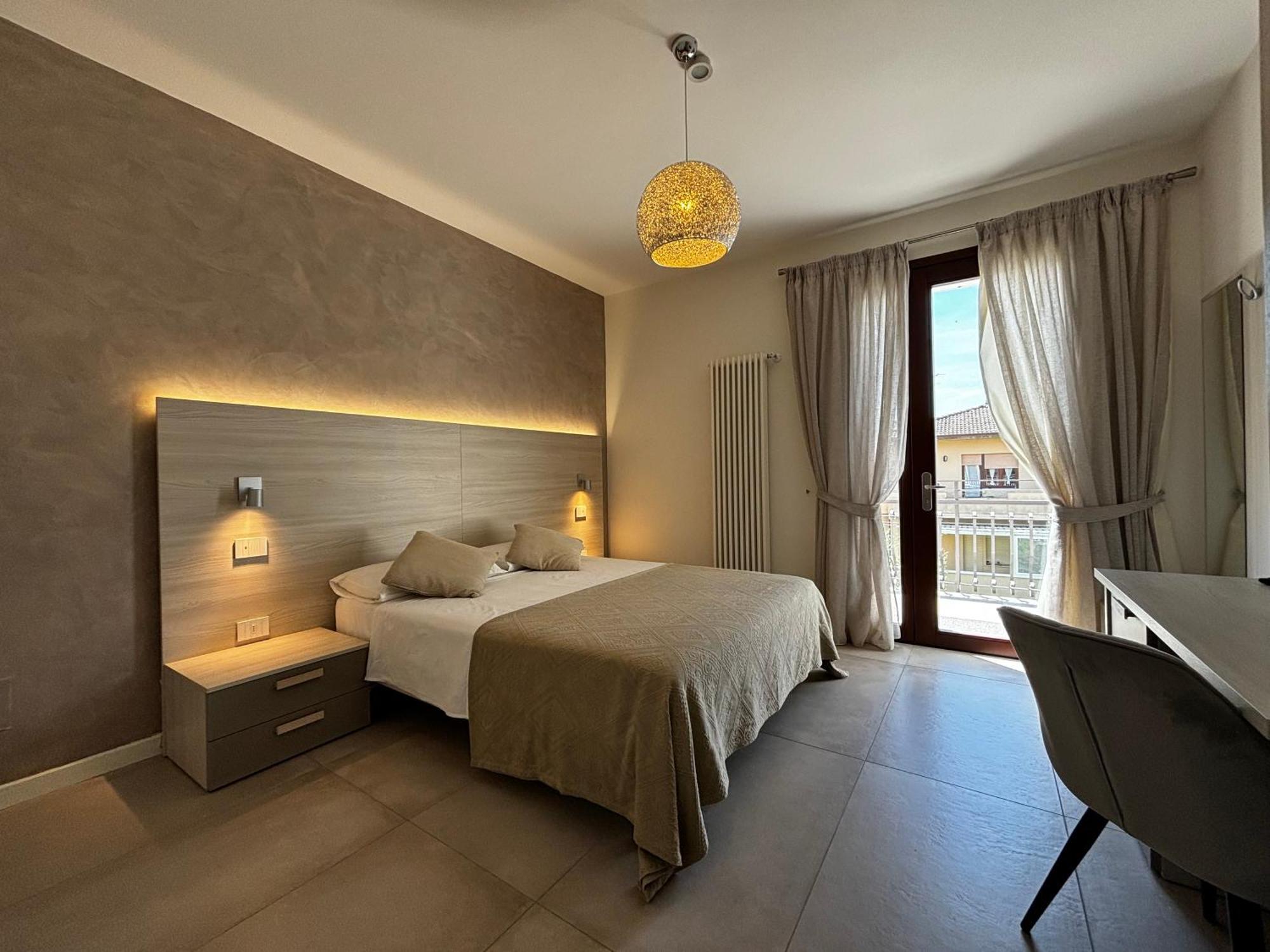 Villa Elena Desenzano del Garda Eksteriør billede